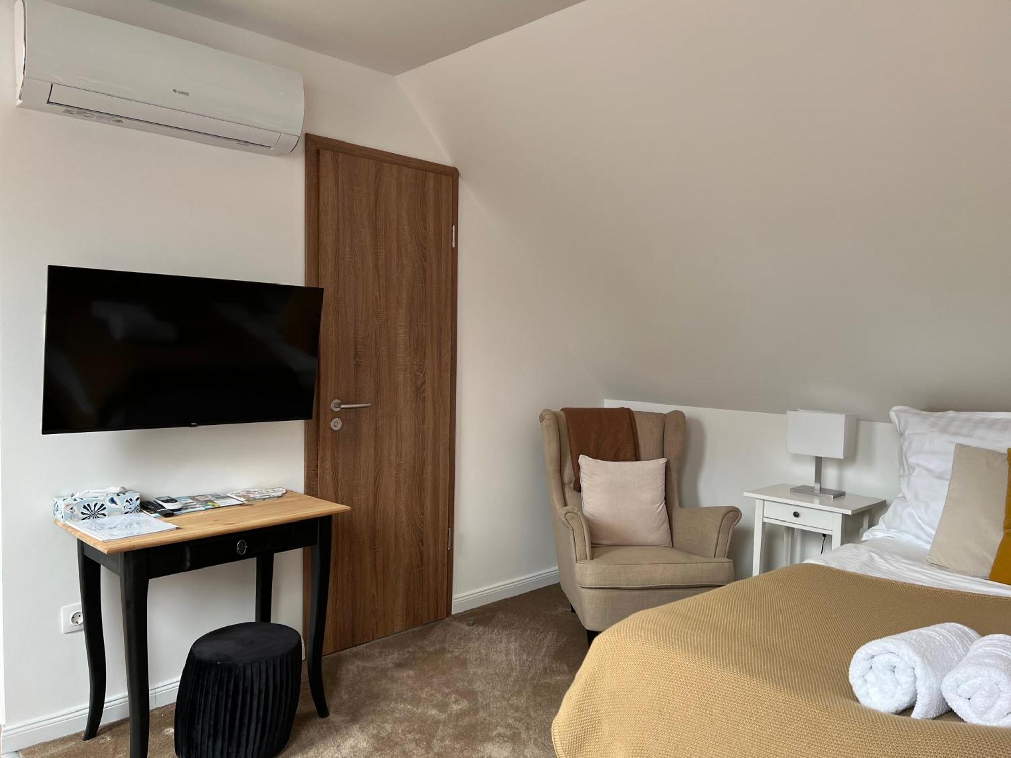 Monbuhim Comfort Veszprém Exterior foto