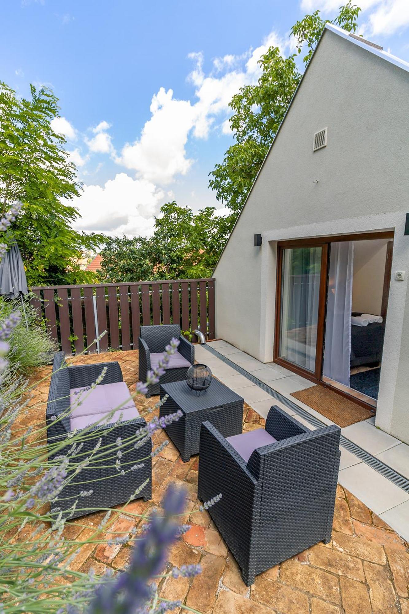 Monbuhim Comfort Veszprém Exterior foto