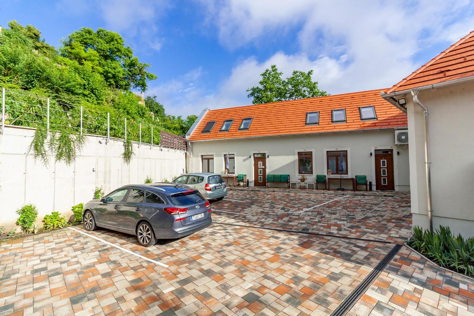 Monbuhim Comfort Veszprém Exterior foto